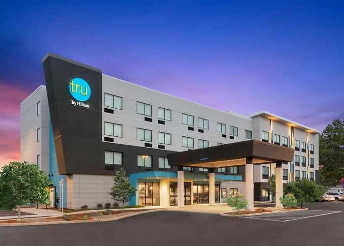 Tru By Hilton Portland Airport, Or