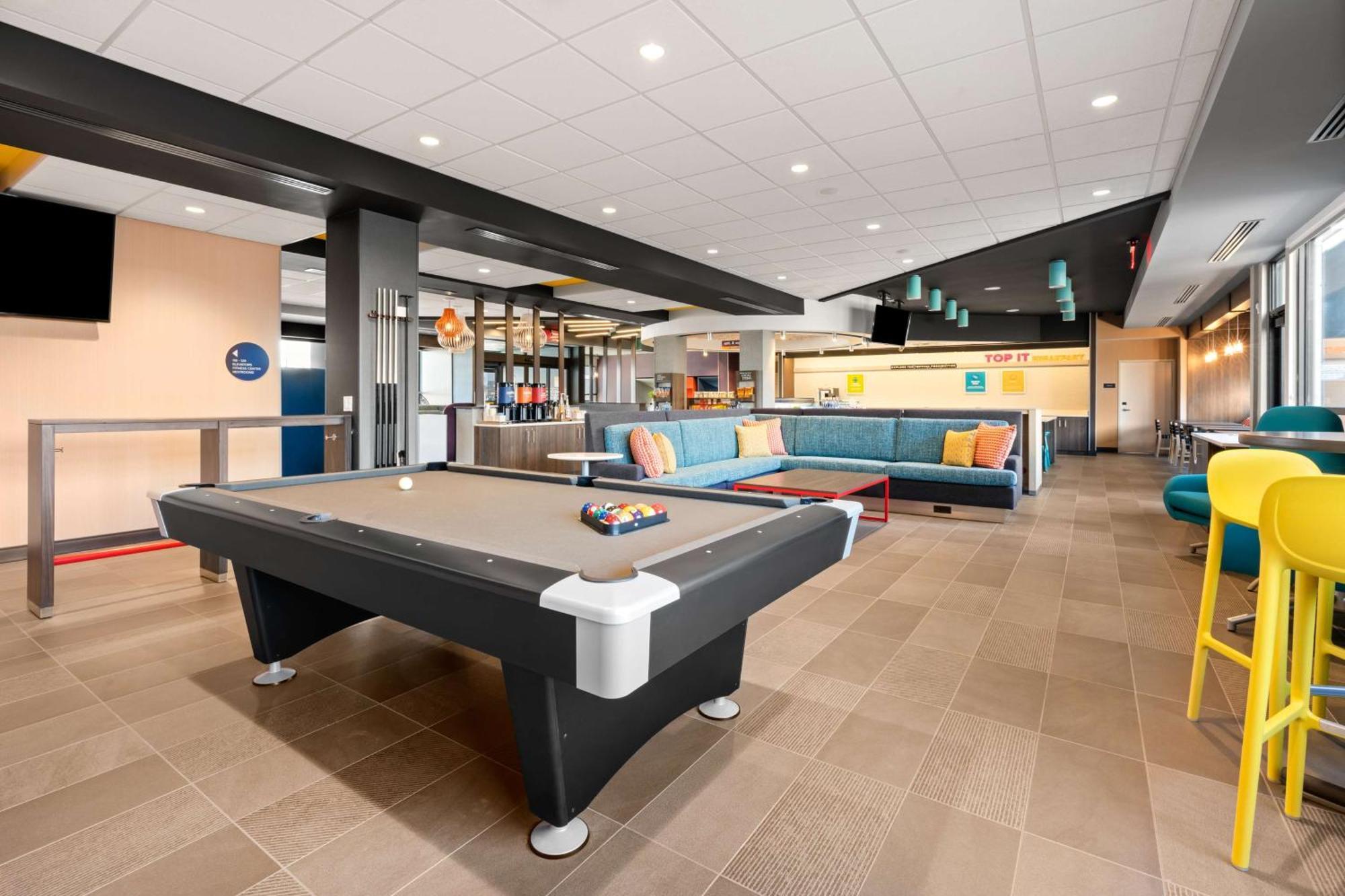 Hotel Tru By Hilton Airport, Or Portland